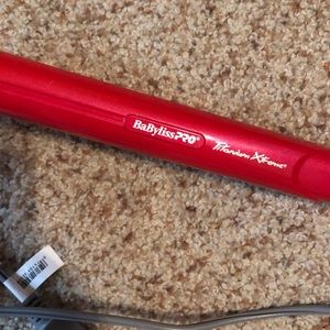 Babyliss Titanium Pro Straightening Iron